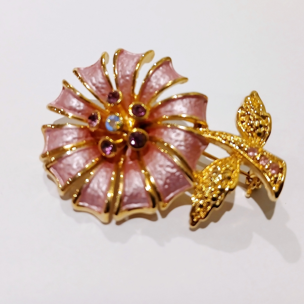 Elegant Gold and Pink Floral Brooch Vintage